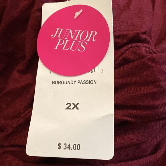 Eyeshadow Burgundy Passion Scoop Bottom Top Blouse Shirt 2X Plus NWT - Picture 4 of 5